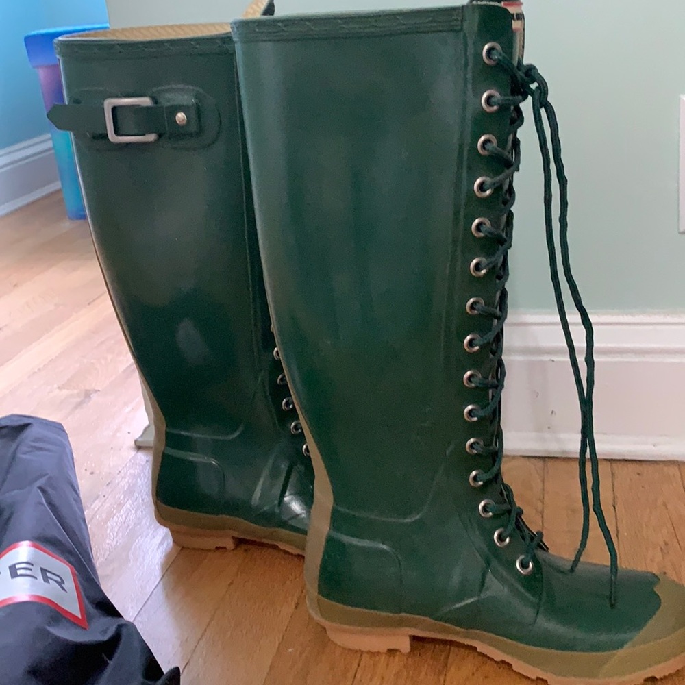 New with Bag Hunter rain boots size 7